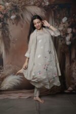 Stone Grey Kurta Set with Scattered Floral Embroidery