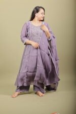 Dusty Purple Embroidered Kurta Set with Dupatta - Image 4