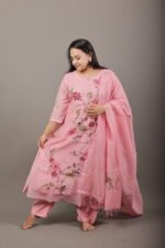 Blush Pink Floral Embroidered Kurta Set - Image 3