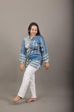 Indigo Abstract Print Collared Short Top - Image 4